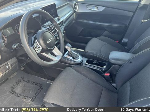 Used 2024 Kia Forte LXS FWD image 13