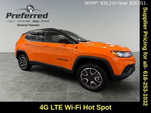 New 2026 Jeep Compass Trailhawk image 8
