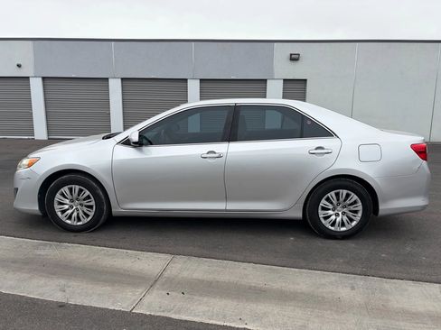 Used 2014 Toyota Camry L FWD image 3