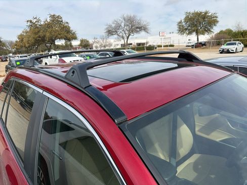 Used 2025 Toyota RAV4 XLE w/ Convenience Package image 7