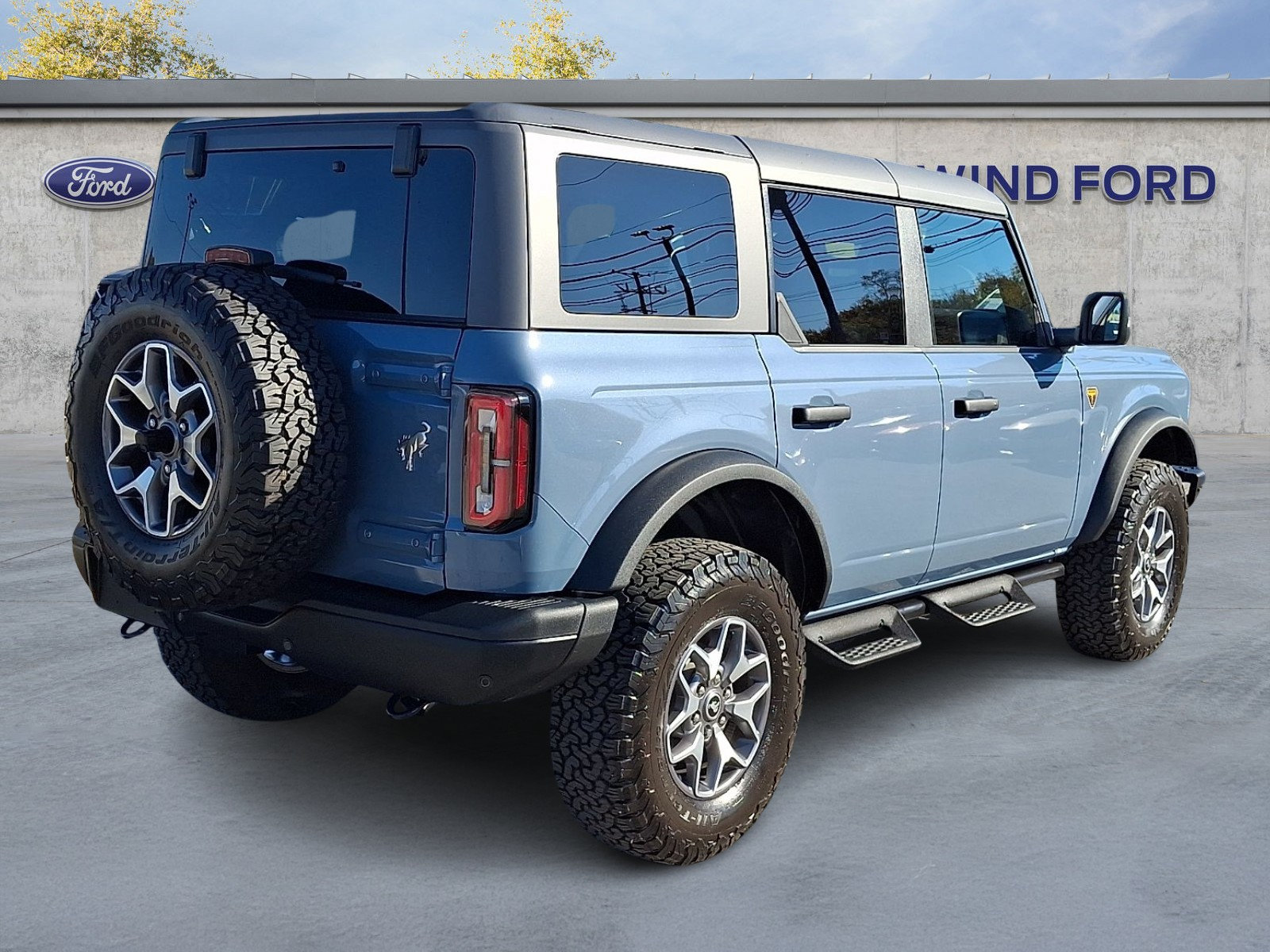 Used 2024 Ford Bronco Badlands AWD/4WD image 6