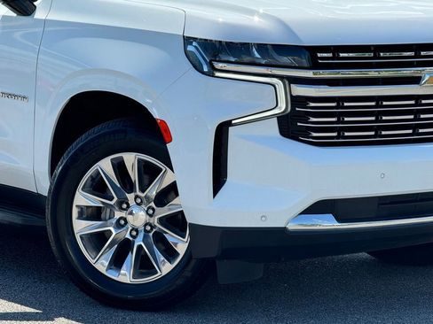 Used 2022 Chevrolet Suburban Premier RWD image 11
