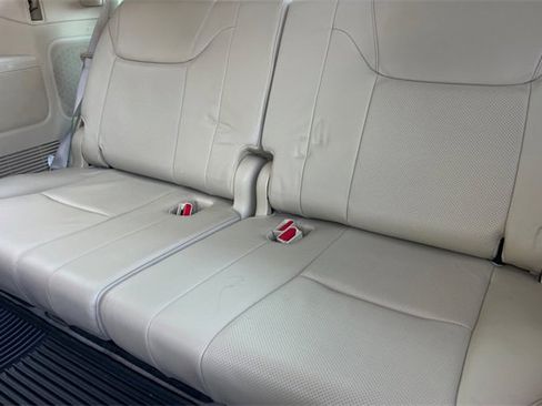 Used 2009 Lexus LX 570 4WD image 17