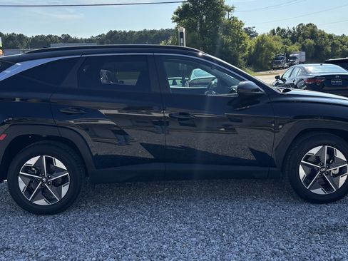 Used 2025 Hyundai Tucson SEL FWD image 4