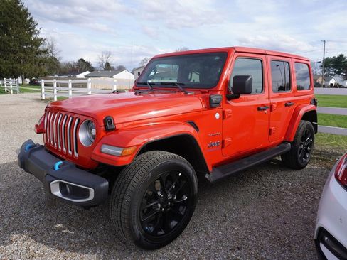 Used 2023 Jeep Wrangler Unlimited Sahara image 1