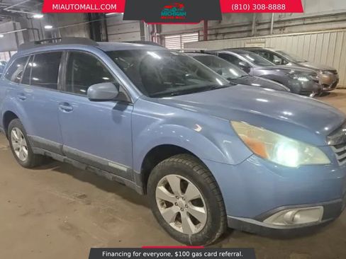 Used 2010 Subaru Outback 2.5i Premium image 2