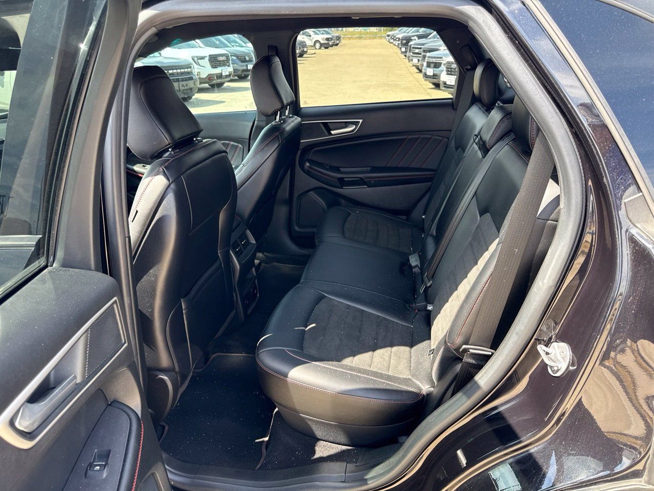Used 2023 Ford Edge ST-Line AWD/4WD image 5