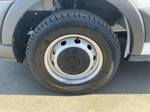 Certified 2025 Ford Transit 250 148 High Roof RWD image 23