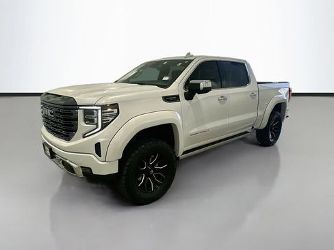 Used 2024 GMC Sierra 1500 Denali Ultimate AWD/4WD image 3