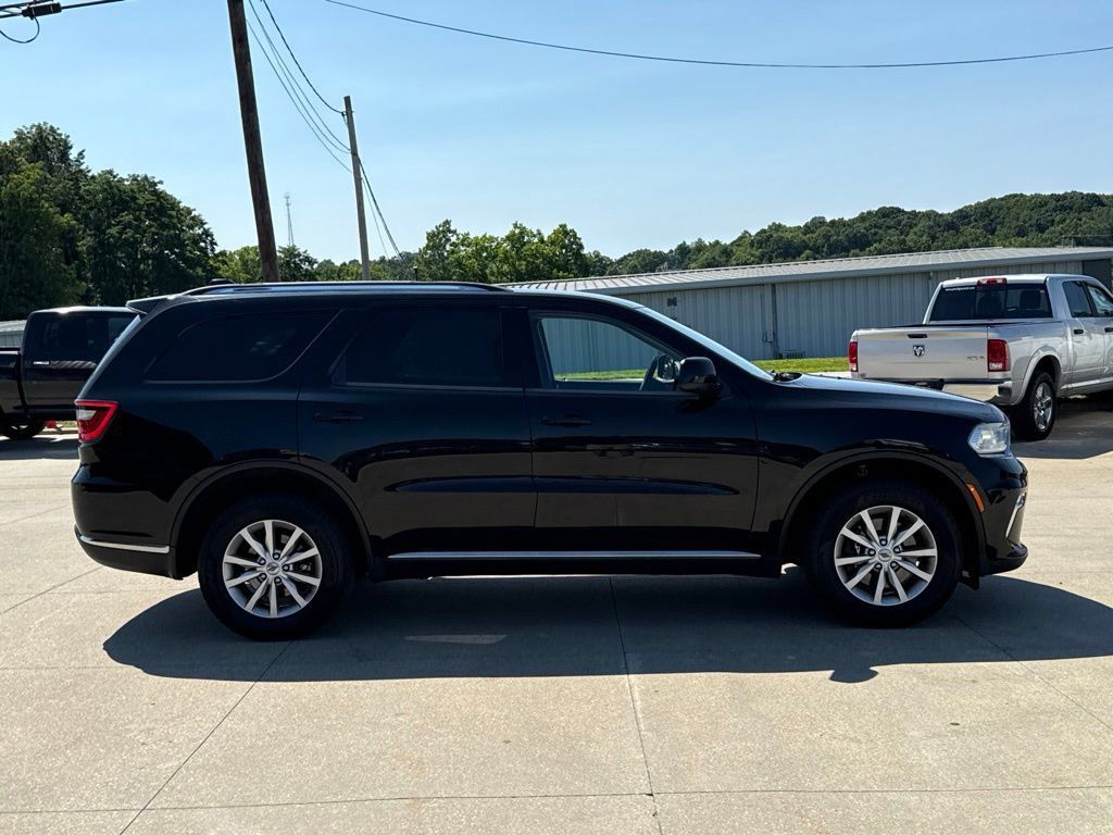 Used 2021 Dodge Durango SXT AWD/4WD image 18