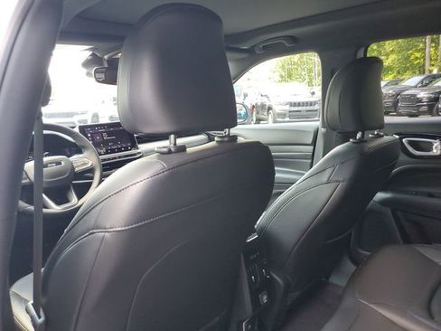 New 2025 Jeep Compass Limited w/ Sun & Sound Group image 12