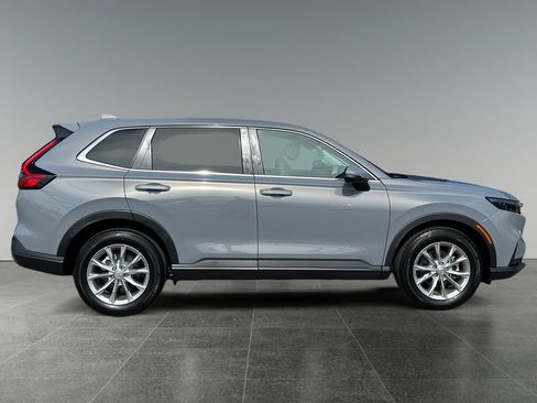 Used 2025 Honda CR-V EX-L image 9