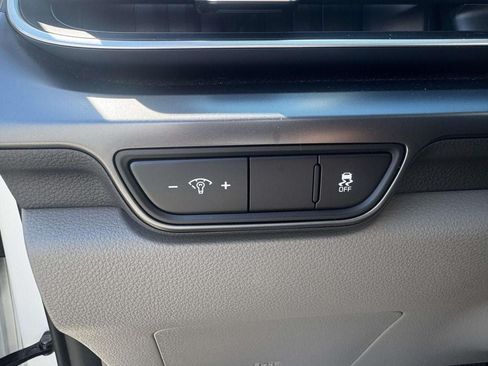 Used 2026 Kia Carnival FWD image 20