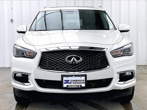 Used 2017 INFINITI QX60 Base w/ Premium Plus Package image 3