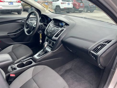 Used 2012 Ford Focus SE FWD image 23