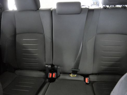 Used 2024 Toyota Tacoma TRD Off-Road image 14