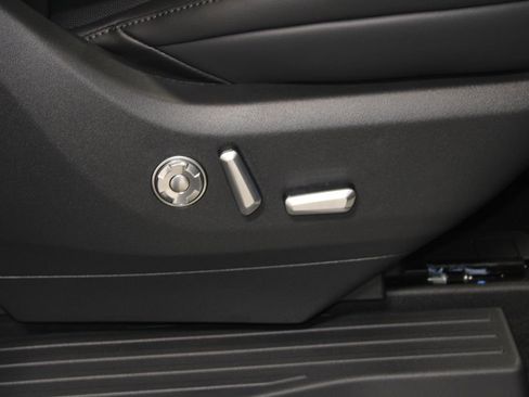 New 2025 Lincoln Navigator L Reserve w/ Jet Appearance Package image 35