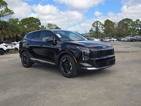 New 2026 Kia Sportage EX image 2