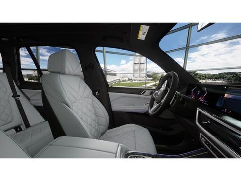 New 2026 BMW X5 xDrive40i w/ M Sport Package AWD/4WD image 9