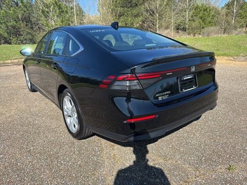 Used 2024 Honda Accord LX image 4