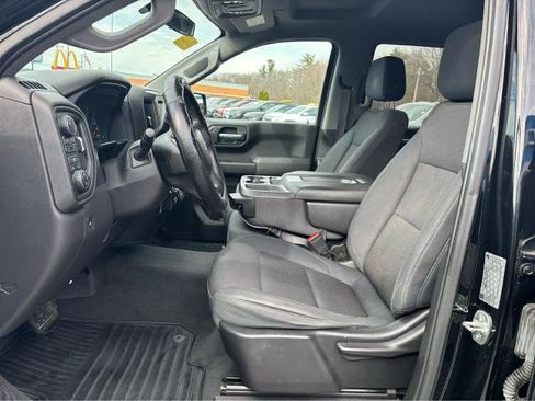 Used 2019 Chevrolet Silverado 1500 Custom Trail Boss w/ Custom Convenience Package image 17