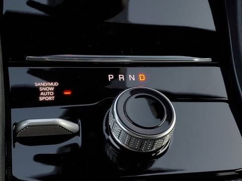 New 2025 Jeep Grand Cherokee L Limited image 34