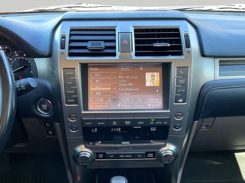 Used 2020 Lexus GX 460 Premium w/ Premium Package AWD/4WD image 13