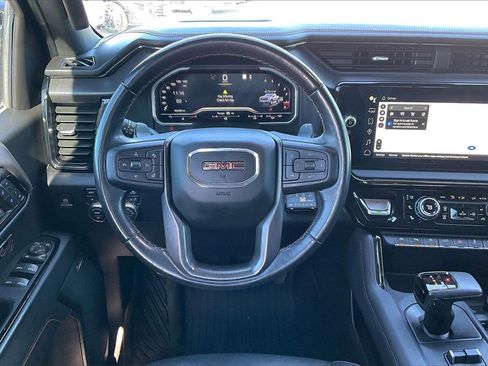 Used 2022 GMC Sierra 1500 AT4 w/ AT4 Premium Package image 8