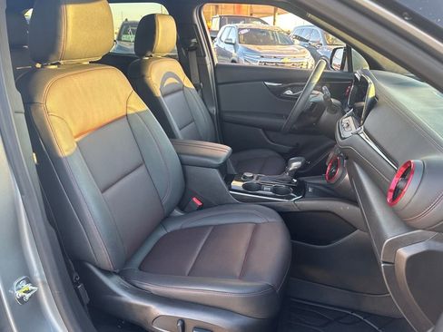 Used 2025 Chevrolet Blazer RS image 16