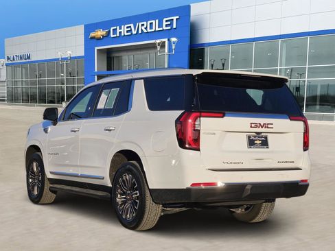 Used 2025 GMC Yukon Elevation image 6