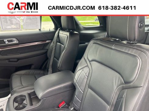 Used 2018 Ford Explorer Platinum AWD/4WD image 33
