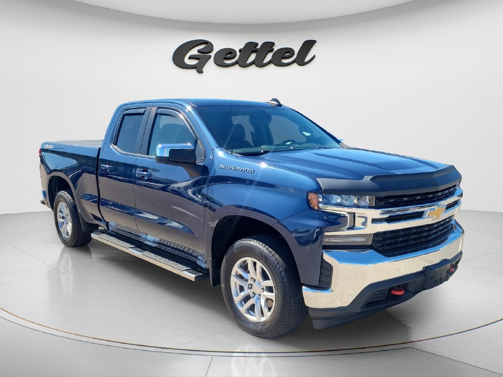 Used 2022 Chevrolet Silverado 1500 LT AWD/4WD image 3