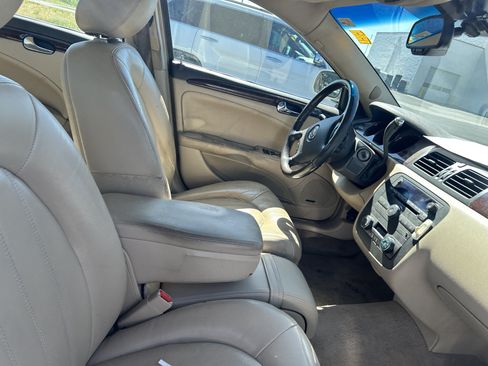 Used 2011 Buick Lucerne CXL FWD image 12