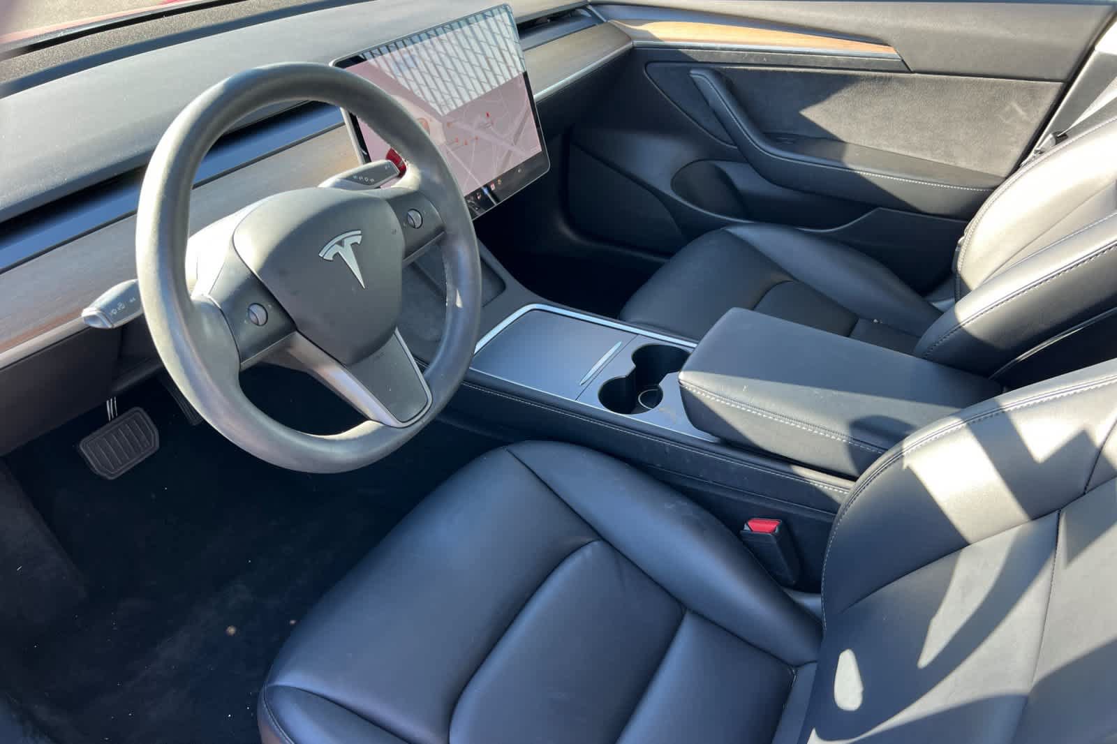Used 2021 Tesla Model 3 Standard Range Plus RWD image 9