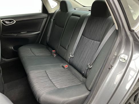 Used 2019 Nissan Sentra SV image 9