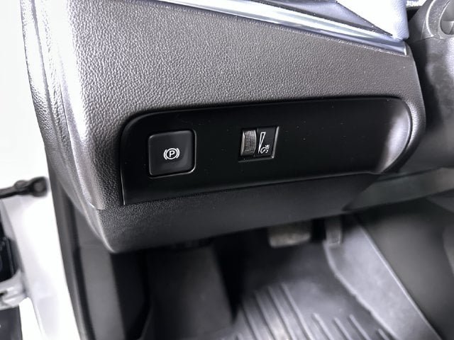 Used 2023 Buick Enclave Essence FWD image 18