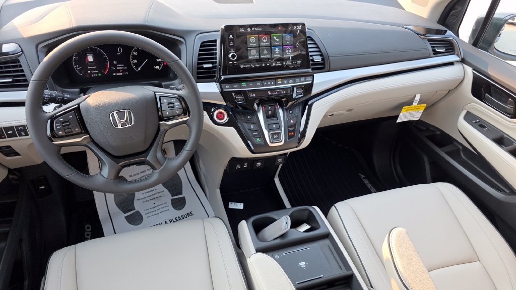 New 2026 Honda Odyssey Touring image 25