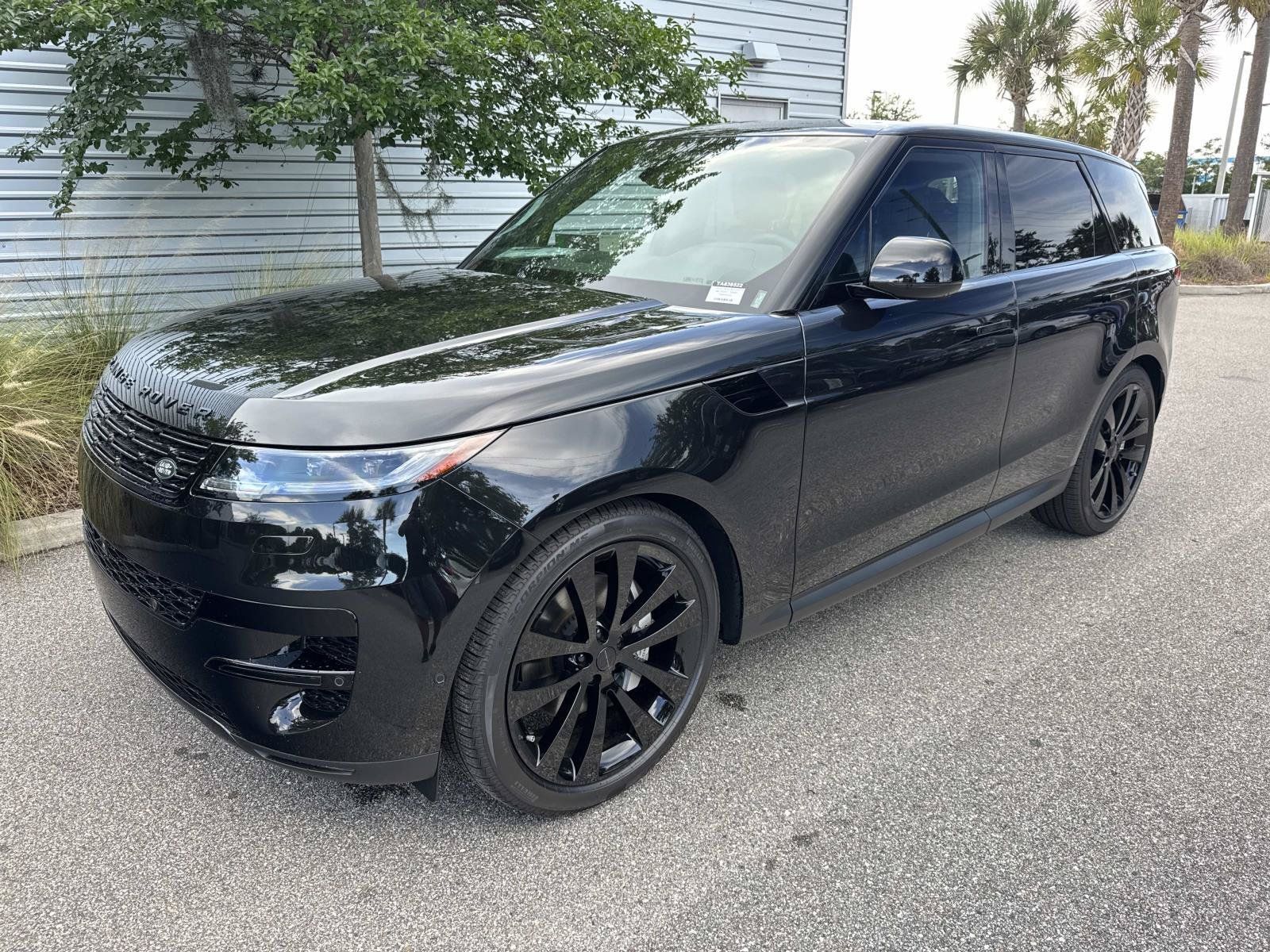 New 2026 Land Rover Range Rover Sport SE AWD/4WD image 1