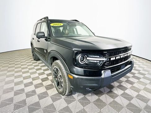 Used 2025 Ford Bronco Sport Outer Banks w/ Outer Banks Tech Package+ image 3