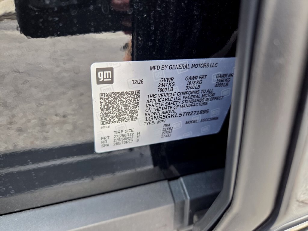 Used 2026 Chevrolet Suburban High Country RWD image 24