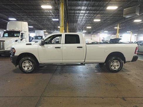 Used 2024 RAM 3500 Tradesman w/ Snow Chief Group image 2
