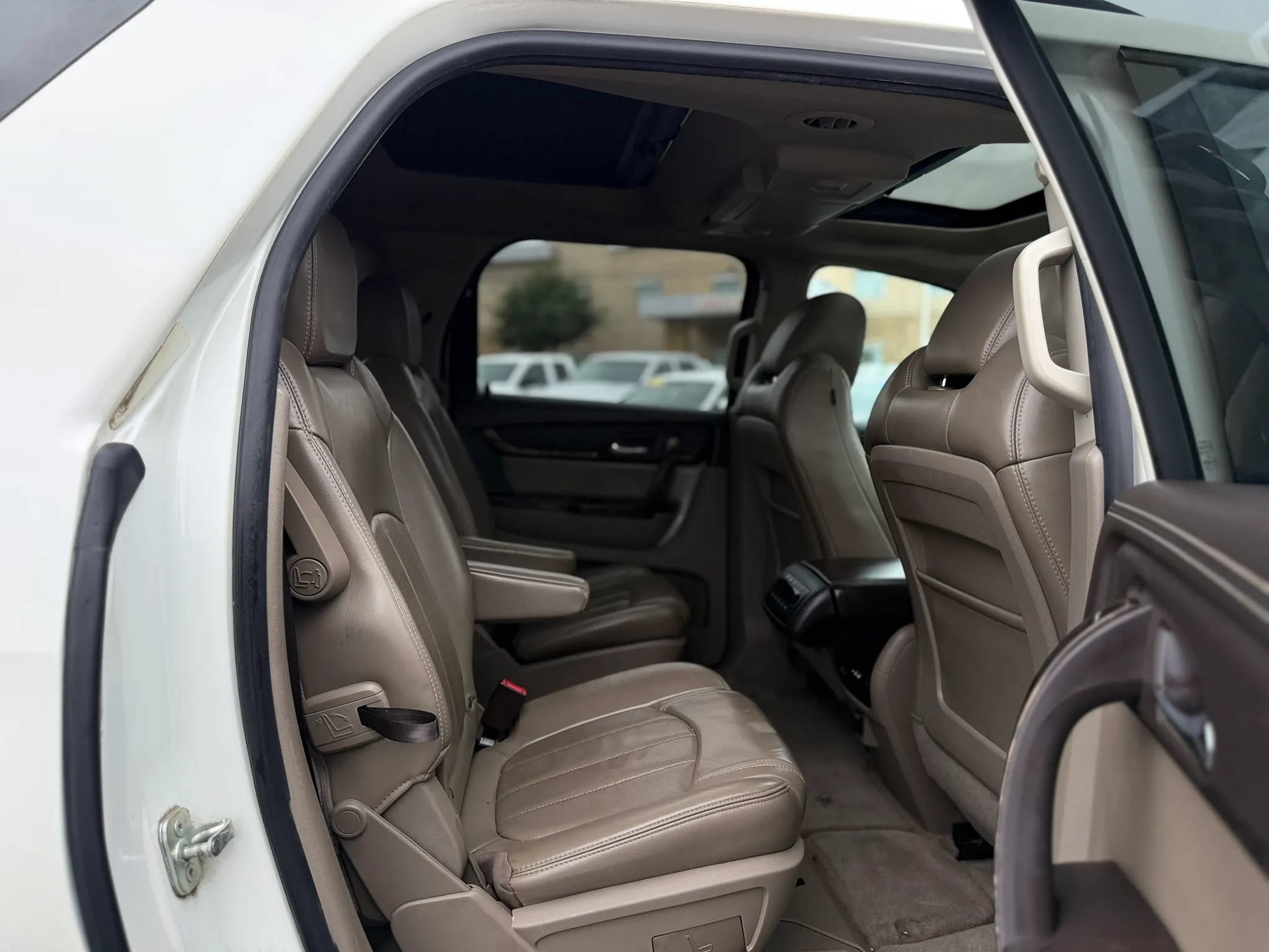 Used 2014 GMC Acadia Denali FWD image 24