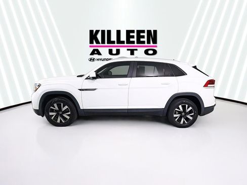 Used 2021 Volkswagen Atlas Cross Sport SE image 3