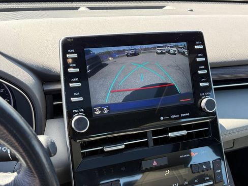 Used 2020 Toyota Avalon XLE w/ Moonroof Package FWD image 26