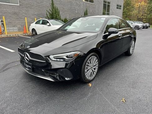 Used 2025 Mercedes-Benz CLA 250 4MATIC image 7