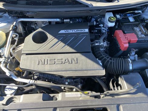 Used 2022 Nissan Rogue SL w/ SL Premium Package image 38