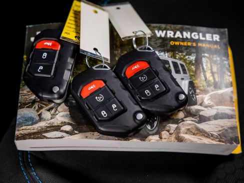 Used 2022 Jeep Wrangler Unlimited Rubicon 4xe w/ Cold Weather Group image 40