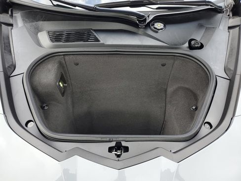 Used 2024 Chevrolet Corvette Stingray Premium Conv w/ Z51 Performance Package RWD image 9