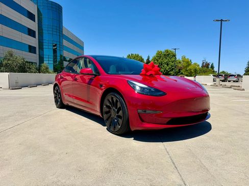 Used 2021 Tesla Model 3 Performance AWD/4WD image 1