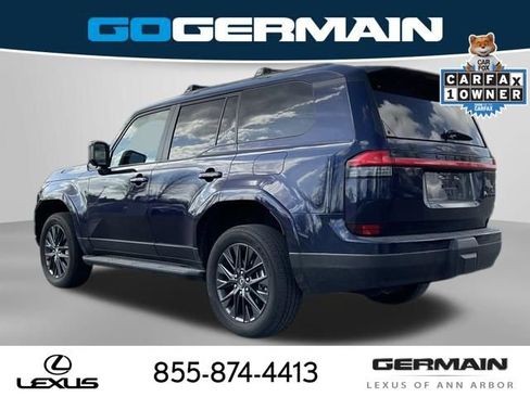 Used 2024 Lexus GX 550 w/ Cold Area Package image 5